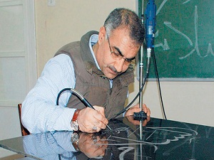 Cami cami dolaşıp eksik ‘hat’ları tamamlıyor
