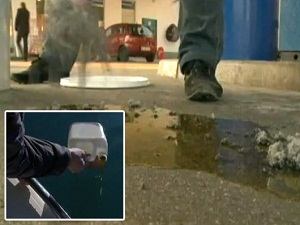 Atık kağıtla denizler temizlenebiliyor