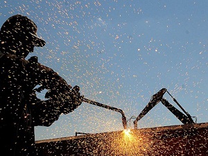 İşverenler sosyal yükten şikayetçi