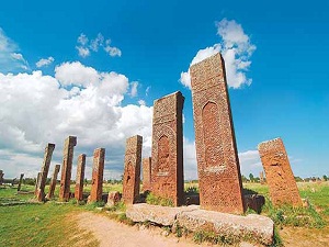Mezar taşları müzede sergilenecek