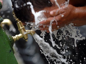 Bediüzzaman: Zekat çeşmesine güzel bir mecrâ yapınız