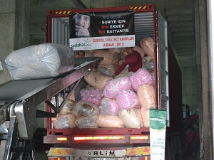 Lübnan'daki suriyelilere denizaşırı ilk yardım