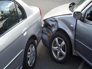 Araç sahibi kaskoya servis şartı koyabilecek