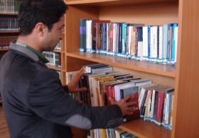 Üniversite öğrencileri köy okulları için kitap topluyor