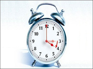 Saatler bu gece 1 saat ileri alınıyor