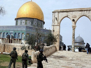 İsrail, 50 yaşın altındaki Filistinlileri Cuma'ya almadı