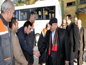 150 işçisini umreye gönderdi