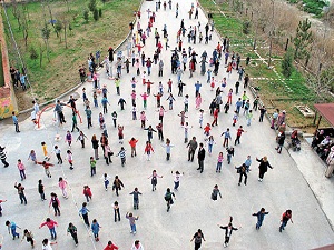 Her sabah 15 dakika ip atlıyorlar