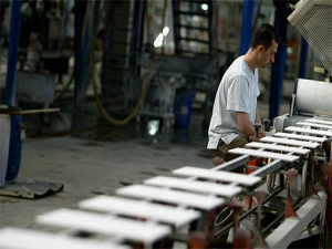 İşsizlik düşmeye devam ediyor