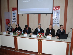 Kilis 7 Aralık Üniversitesi’nde  Gönüllülük ve İnsani Yardım Paneli