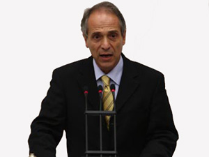 Ayasofya ibadete açılsın diyenler boş çaba içinde