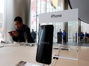 Apple, Çin'den özür diledi