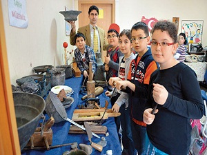 Bu sınıfta tarih anlatılmaz, yaşatılır