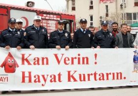 Polisten Kan Bağışı