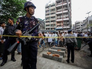 Müslüman ve Budistler arasında kavga