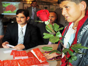 Hadis ezberleyene bilgisayar hediye