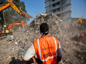 10 aylık bebek, 29 saat sonra enkazdan sağ çıkarıldı