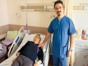 Tek ameliyatla 18 yıllık kamburluktan kurtuldu