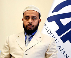 Myanmar'da alimler tutuklanıyor, camiler yakılıyor