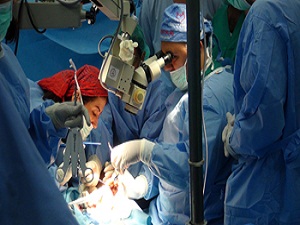 Hasta Uyutulmadan Açık Kalp Ameliyatı Yapıldı