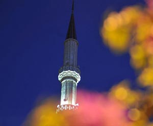 Avrupa'da minareden ezana onay geldi