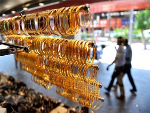 Altın Fiyatlarında Düşüş Durmuyor