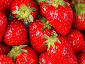 Türkiye'nin sağlıksız çileklerini geri çevirdiler