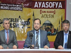 Ayasofya'nın açılması için 10 milyon imza