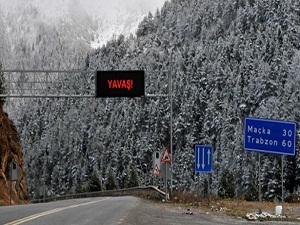 Zigana Dağı beyaza büründü