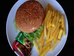 Kantinde ketçap mayonez yasaklansın