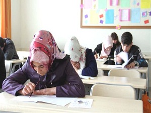 Van'da 24 Bin Kişi Efendimiz'in (Sas) Hayatından Sınava Girdi