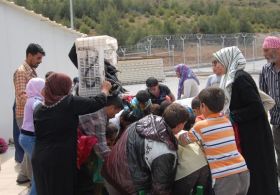 Suriyeliler izdihama yol açtı