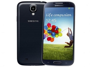 Apple, Galaxy S4 için savaş açtı