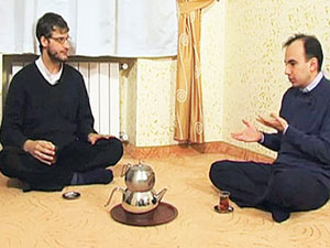 Çay halkasında İngilizce Risale-i Nur sohbeti