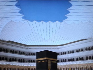 Kabe'nin üstü dev şemsiyelerle örtülecek