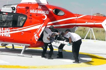 Hava ambulansı can kurtarmaya devam ediyor