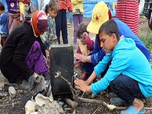 Suriyelilere 20 TIR dolusu yardım