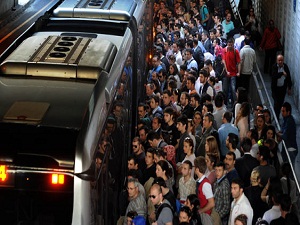 İstanbullular metrobüsü neden tercih etmiyor?
