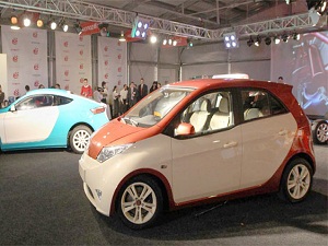 Rusya'nin ilk hibrid otomobili yollara çıkmaya hazır