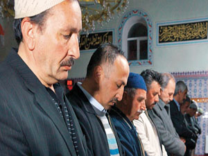 Erzurum’da geceler teheccütle nurlanıyor