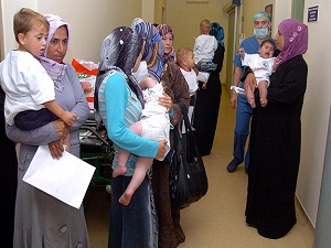 Suriyeli çocuklar sünnet edildi