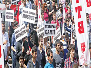 'Ayasofya’ya Özgürlük' yürüyüşü düzenlendi