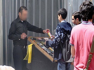Ölüm hâlâ işporta tezgâhında