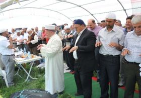 Çiftçiler Yağmur Duasına Çıktı