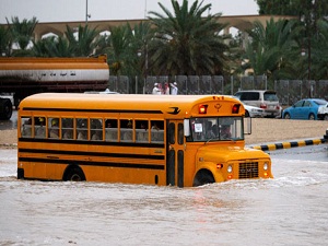 Suudi Arabistan'da yağmur sürprizi