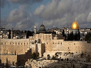 Kudüs'teki Muhammed el-Fatih Cami cuma namazına açılıyor