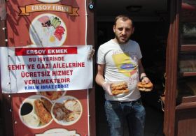Şehit Aileleri ve Gazilere Ücretsiz Simit