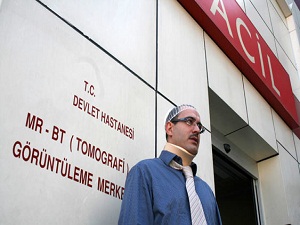 Doktora şiddet uygulayanlara sağlık hizmeti yok