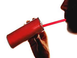 İftar'da içilen asitli içecekler vucuttaki suyu götürür