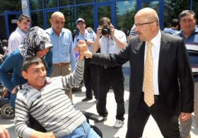 Belediye 335 Engelliyi Akülü Araçla Sevindirdi